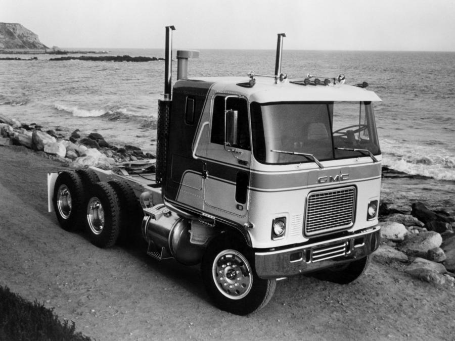  GMC Astro 95 1968 года  (фото 9 из 12)